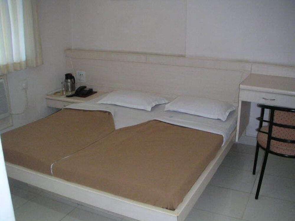Хидерабад: Hotel TARA International