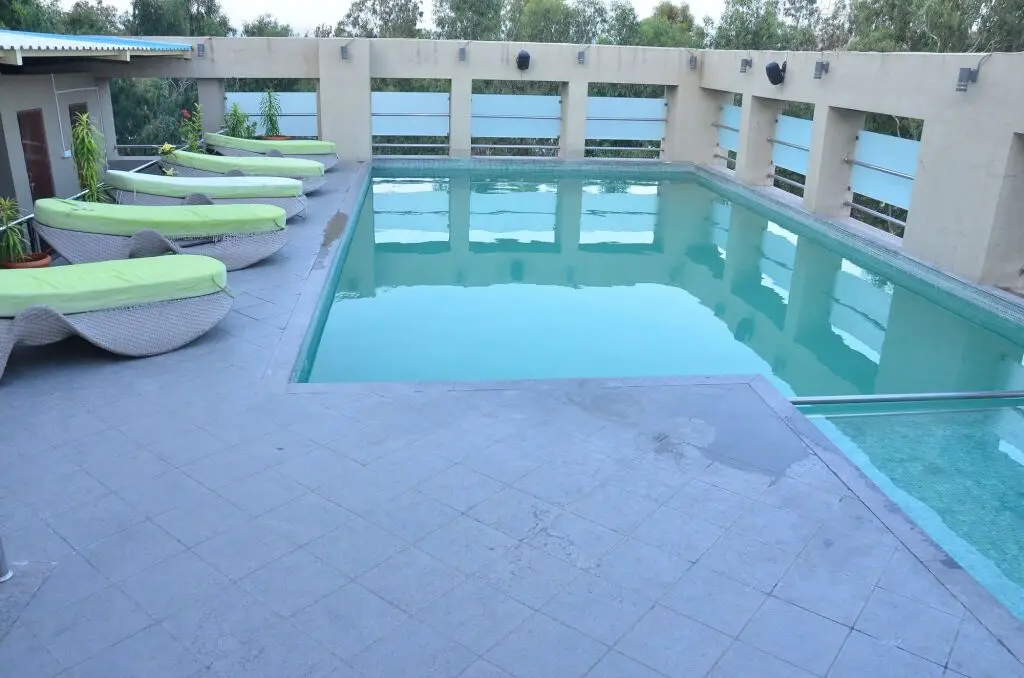 Хандала: The Fern Residency, Vadgaon – Talegaon, Pune