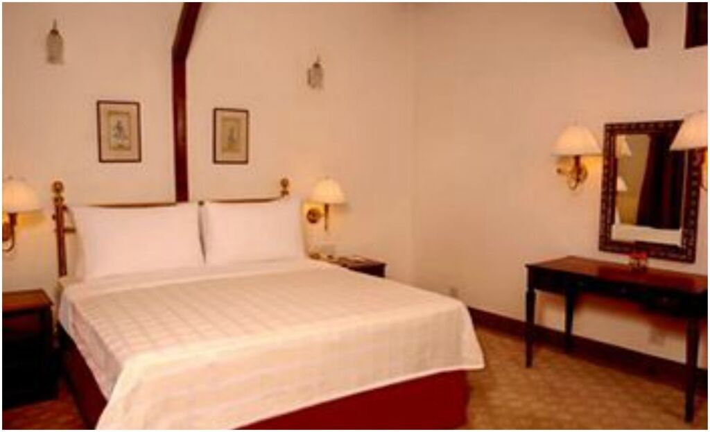 Шимла: Clarkes hotel, A grand heritage hotel since 1898