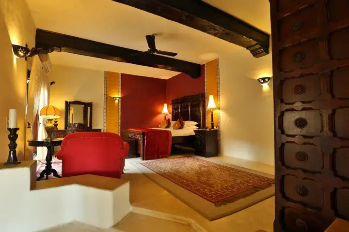 Луни: Mihir Garh