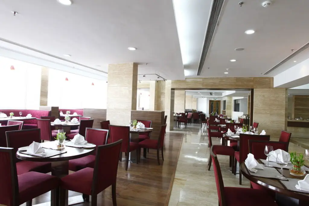Газиабад: Clarks Inn Suites Delhi/NCR