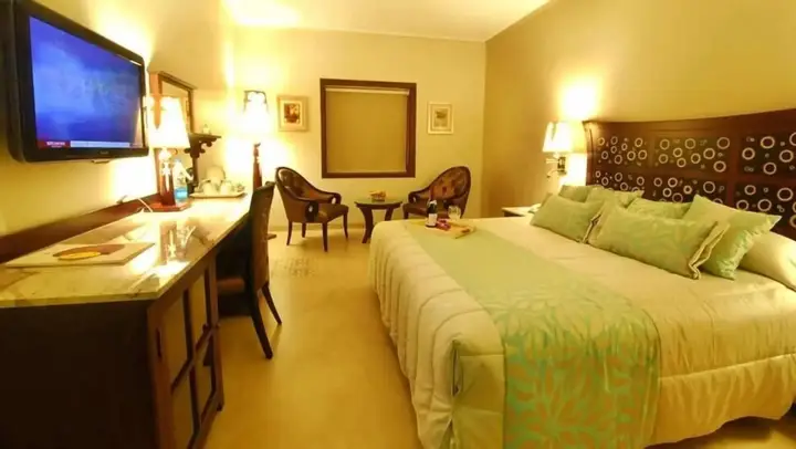 Мумбаи: Sai Palace Hotel