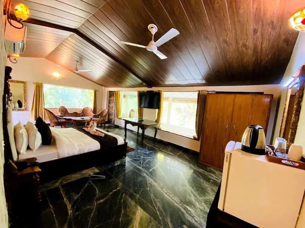 Наинитал: Lohagarh Corbett Resort