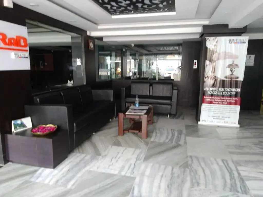 Бхопал: Hotel Sonali Regency