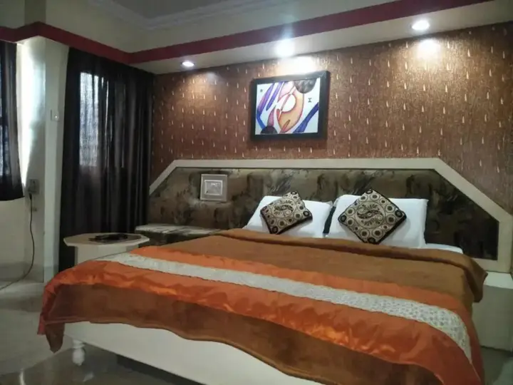 Бхопал: Hotel Sonali Regency