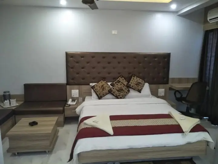 Бхопал: Hotel Sonali Regency