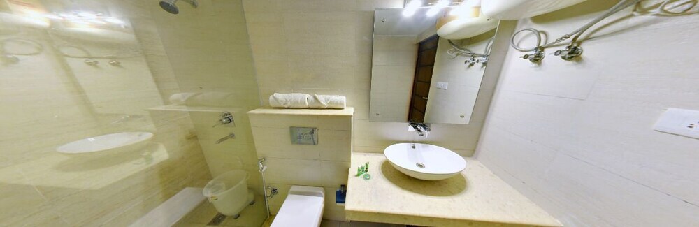 Наинитал: Alaya Resorts & SPA Jim Corbett By Parfait