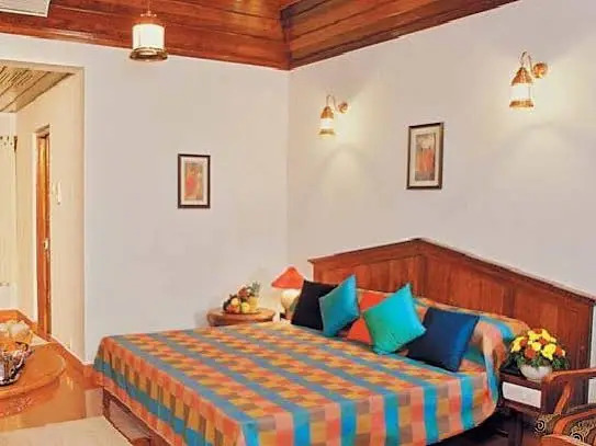 Кумараком: Coco Bay Resort