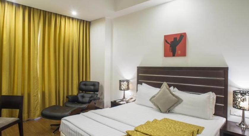 Бахадрабад: SRS Lakshay Hotel