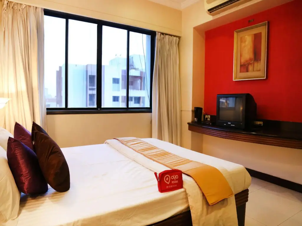 Пимпри-Чинчвад: FabHotel Gharonda Residency Midc