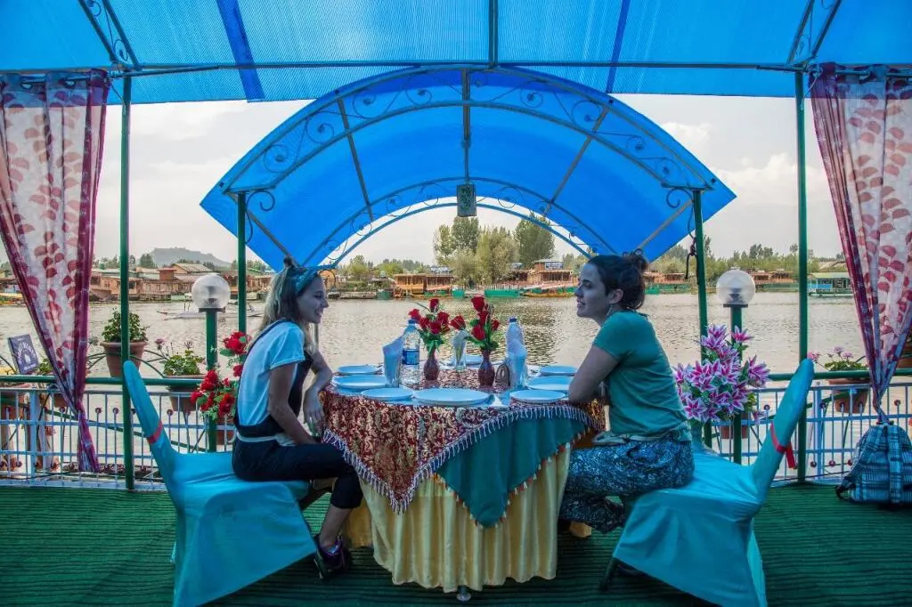 Шринагар: Отель Swan Group Of Houseboats