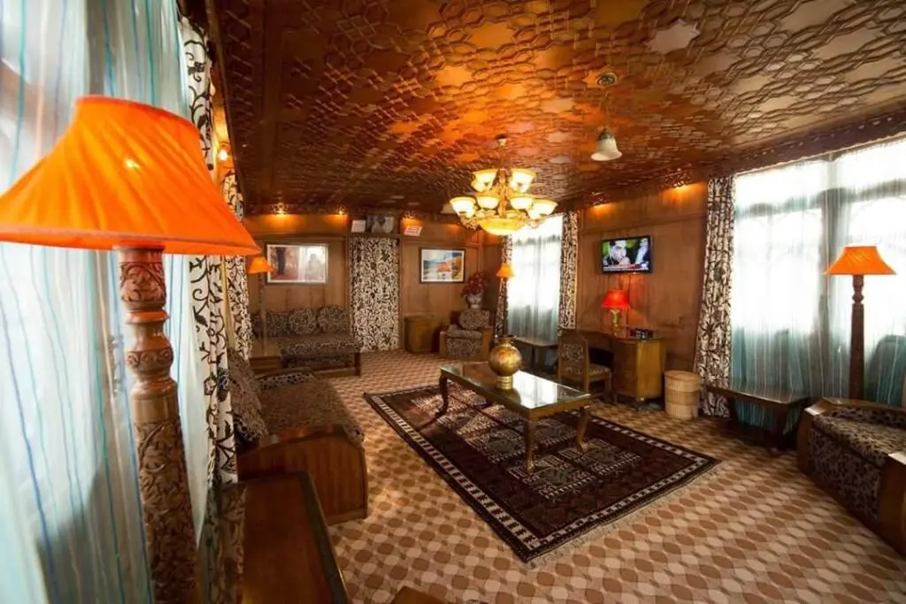 Шринагар: Отель Swan Group Of Houseboats