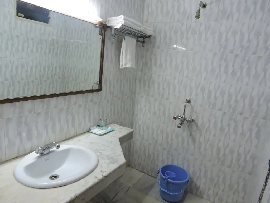 Тирупати: Hotel PLR Grand