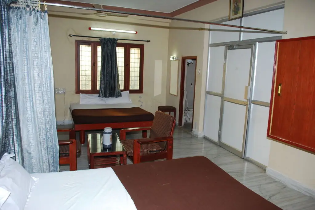 Тирупати: Sri Sai Residency