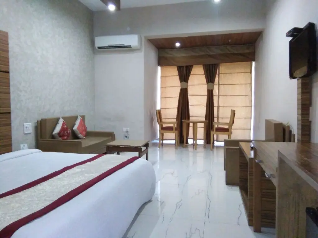 Катра: Hotel Asia Vaishno Devi