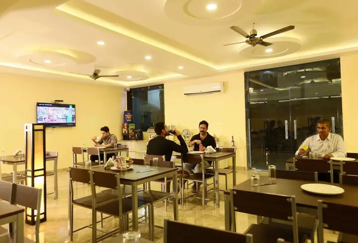 Нью-Дели: OYO 8967 Hotel Aeroporto