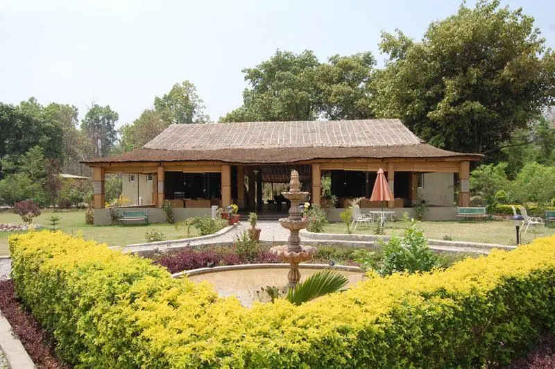 Наинитал: Mapple Leisure Resort Corbett