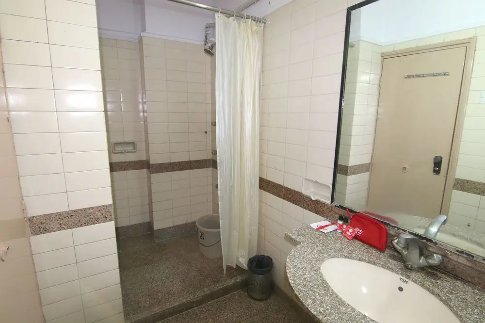 Мумбаи: Zo Rooms Goregaon Railway Station