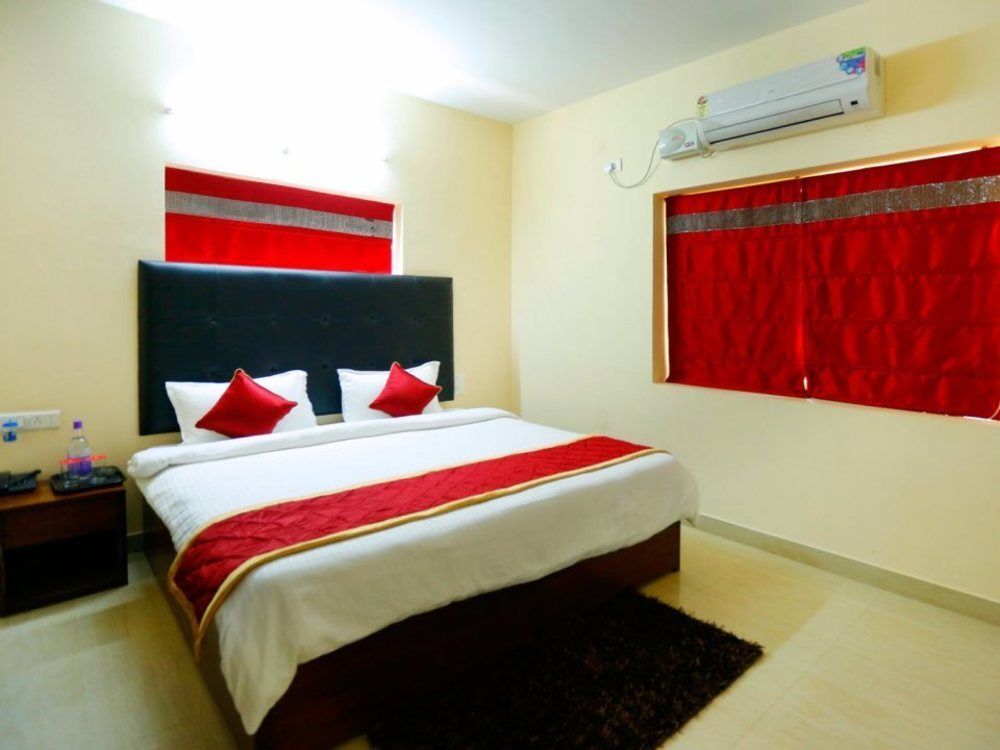 Хидерабад: Oyo 491 Apartment Namo Suites