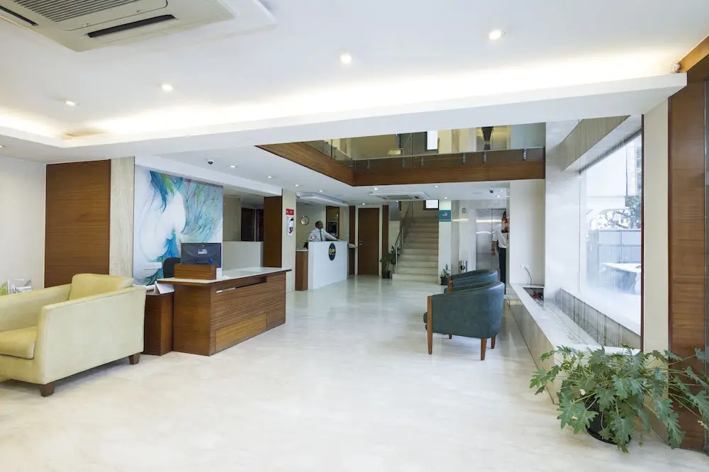 Бангалор: OYO Premium Cunningham Road