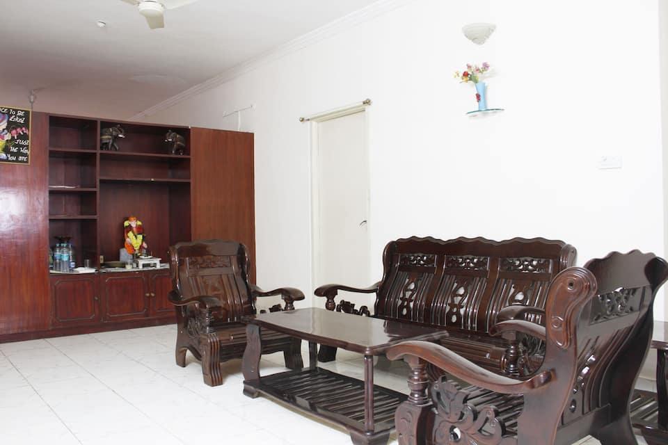 Хидерабад: Vcare Service Apartments (Road No.10, Banjara Hills)