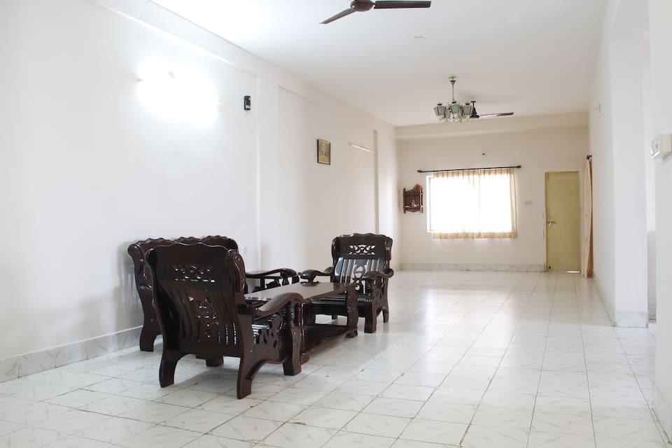 Хидерабад: Vcare Service Apartments (Road No.10, Banjara Hills)