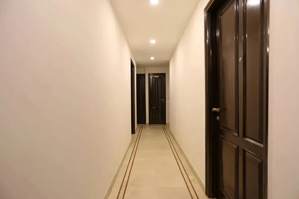 Нью-Дели: OYO Premium Bhikaji Cama Place
