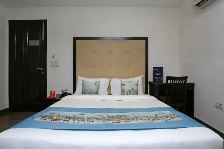 Нью-Дели: OYO Premium Bhikaji Cama Place