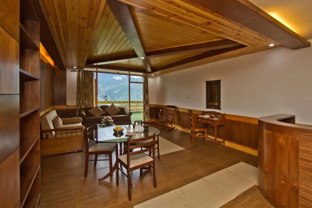 Манали: Vivaan The Sunrise Resort
