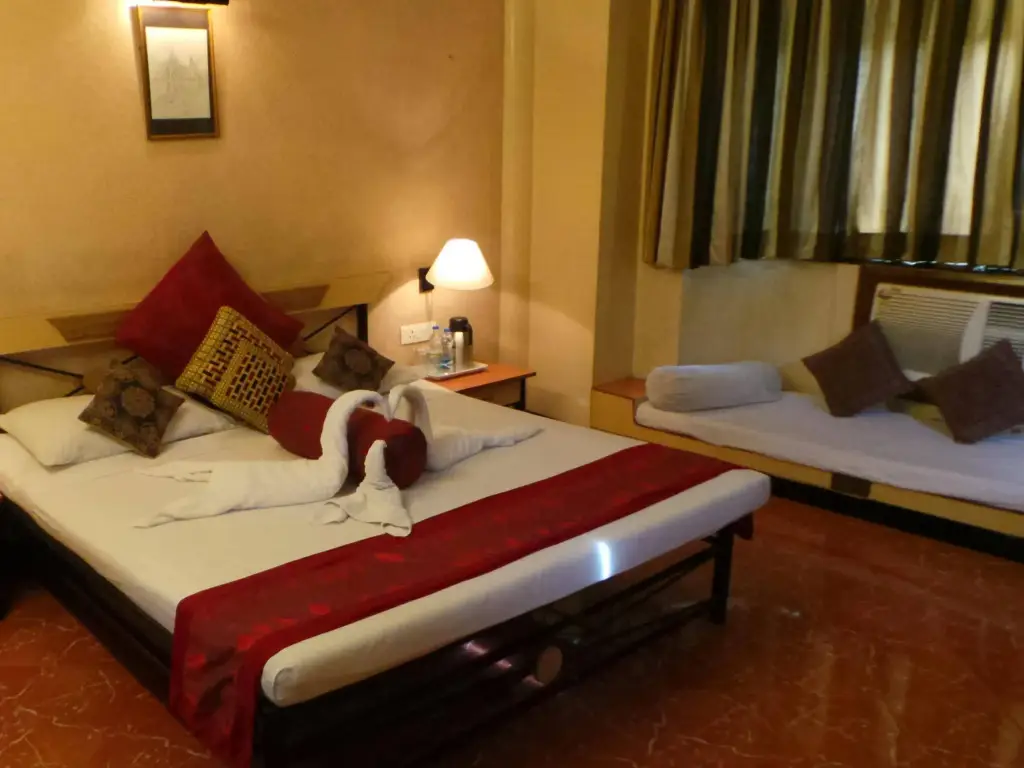 Райчак: Ibiza The Fern Resort & Spa, Kolkata