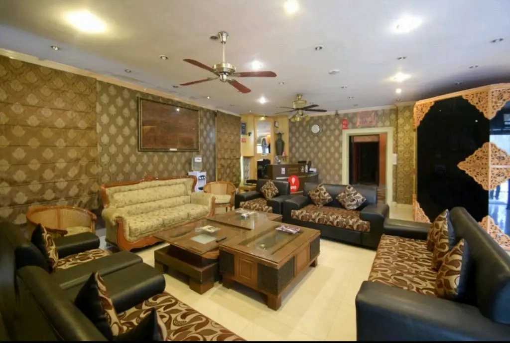 Шринагар: OYO 4642 Hotel Nishat View