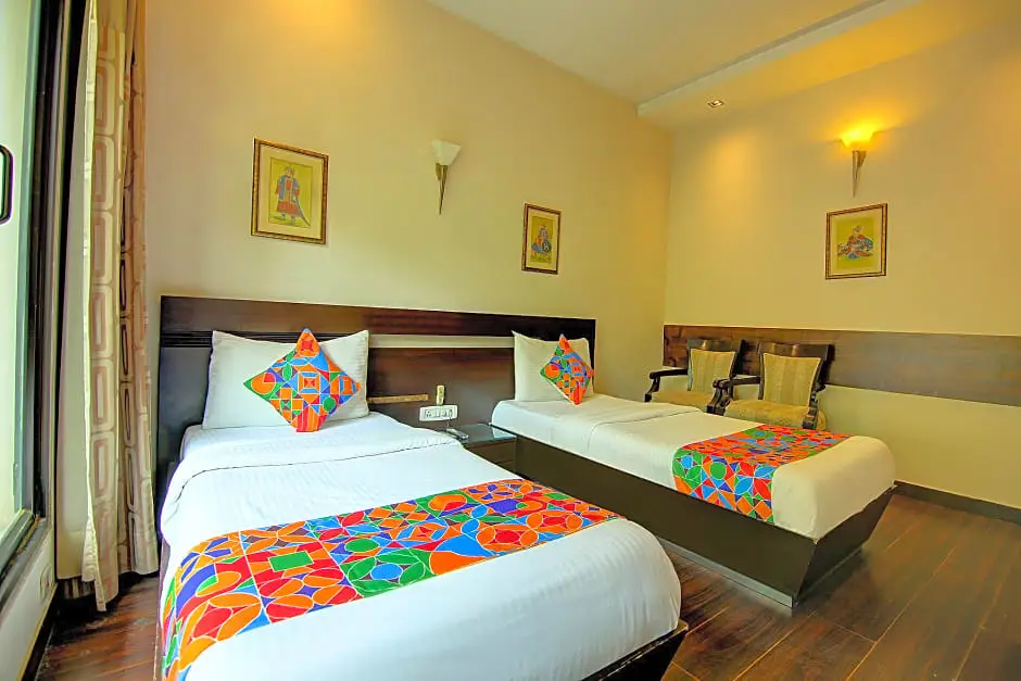 Гуруграм: FabHotel Royal Tulip Sushant Lok II