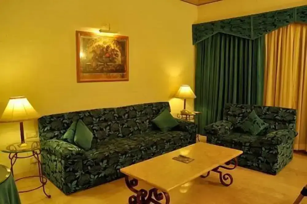 Бангалор: Golden Palms Hotel And Spa