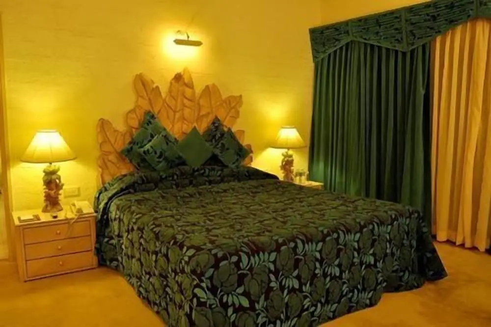 Бангалор: Golden Palms Hotel And Spa