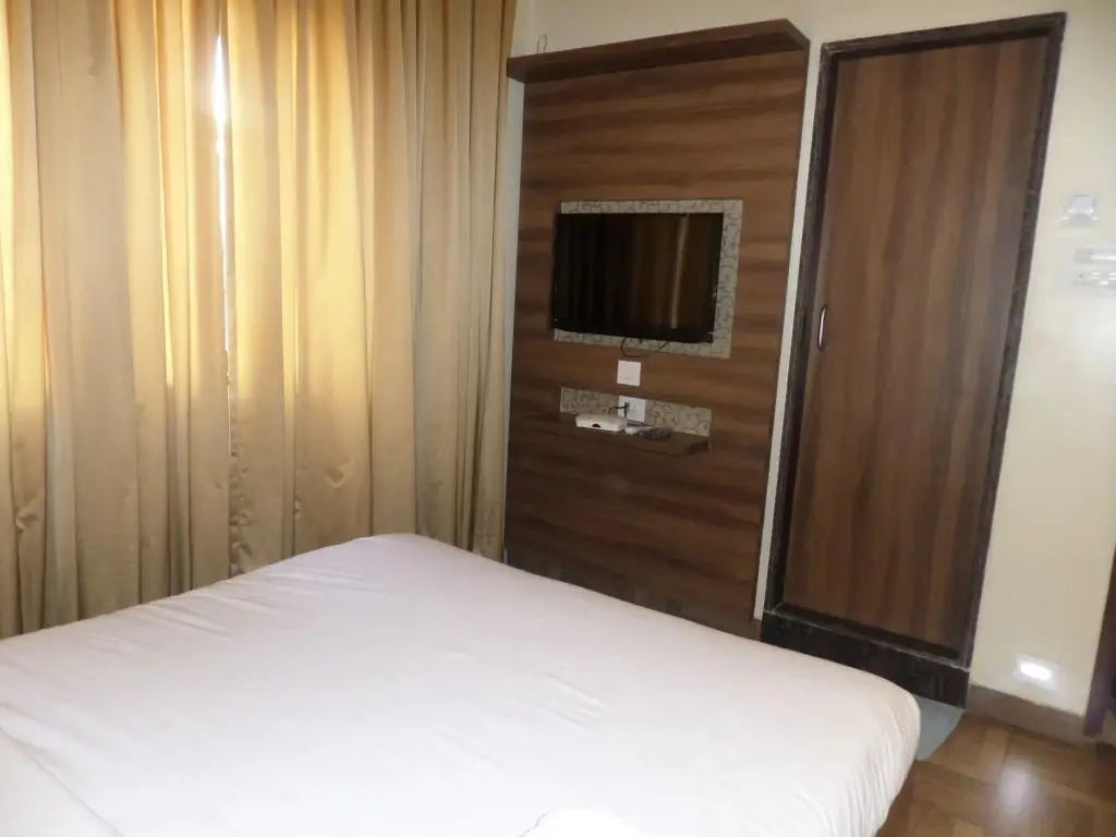 Киим: Hotel Rajvikas Residency