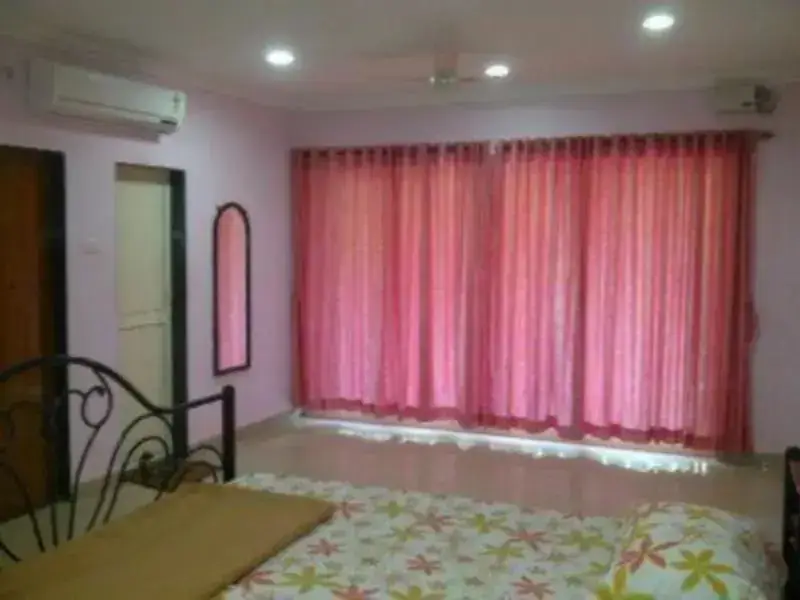 Мапуса: Kirti Bungalow