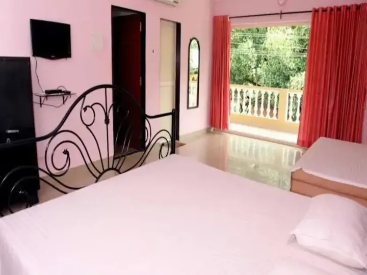 Мапуса: Kirti Bungalow
