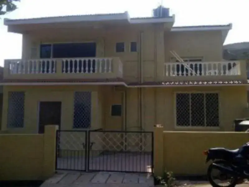 Мапуса: Kirti Bungalow