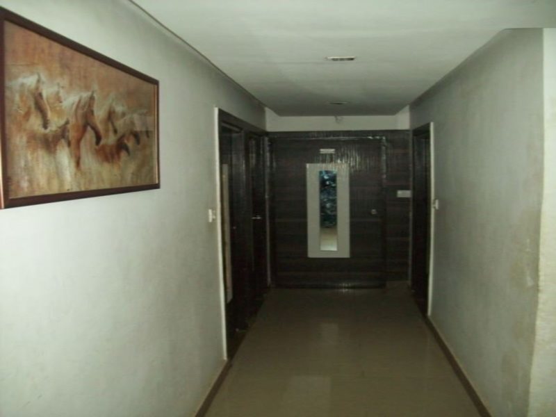 Гандхинагар: OYO 5904 Hotel Midway Inn
