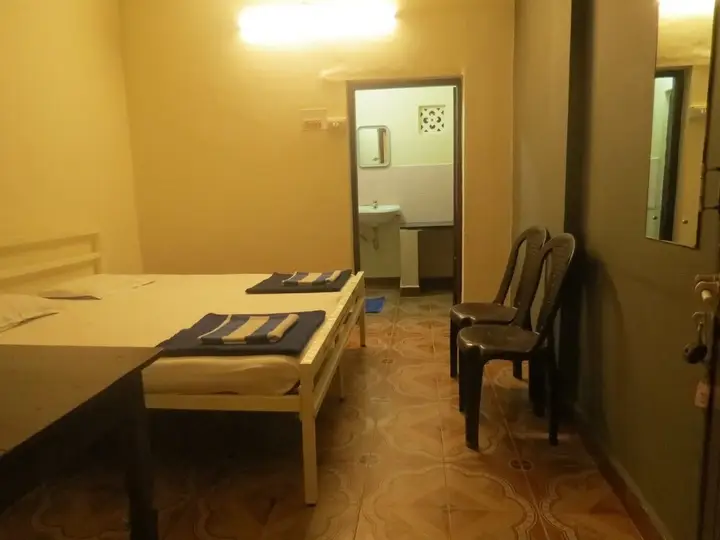 Бага: Shelton Guest House