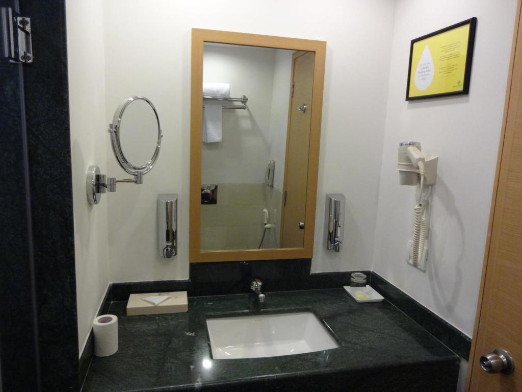 Хидерабад: Lemon Tree Hotel Gachibowli Hyderabad
