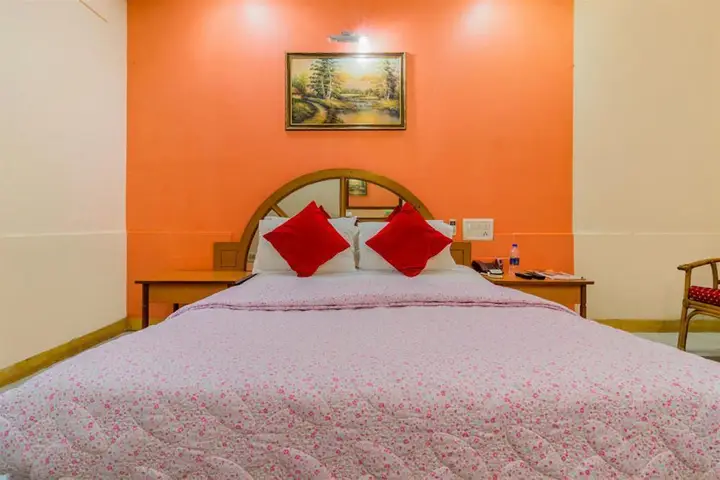 Мумбаи: Zo Rooms Juhu Tara Road