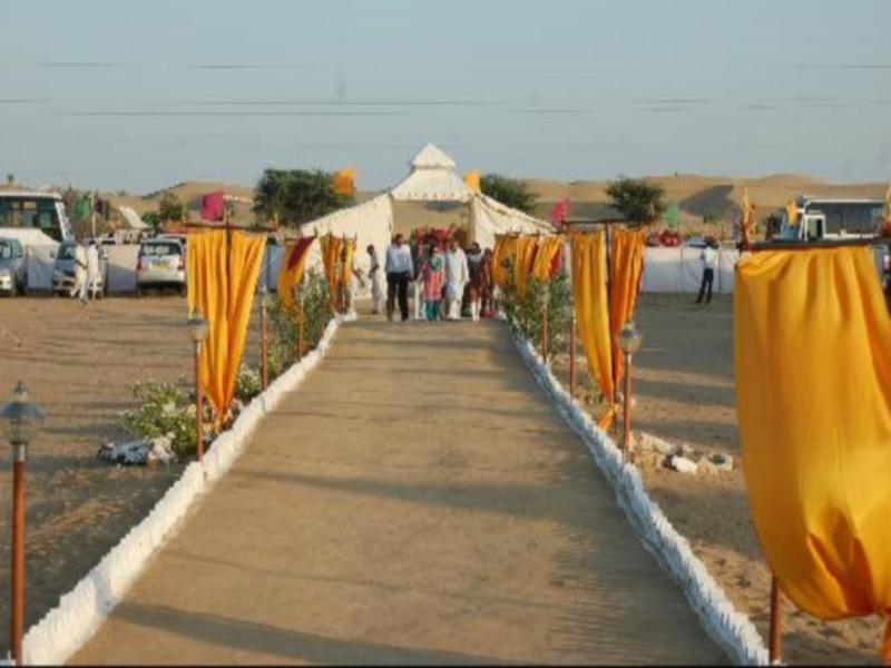 Джайсалмер: Navy Desert Camp Safari Hotel
