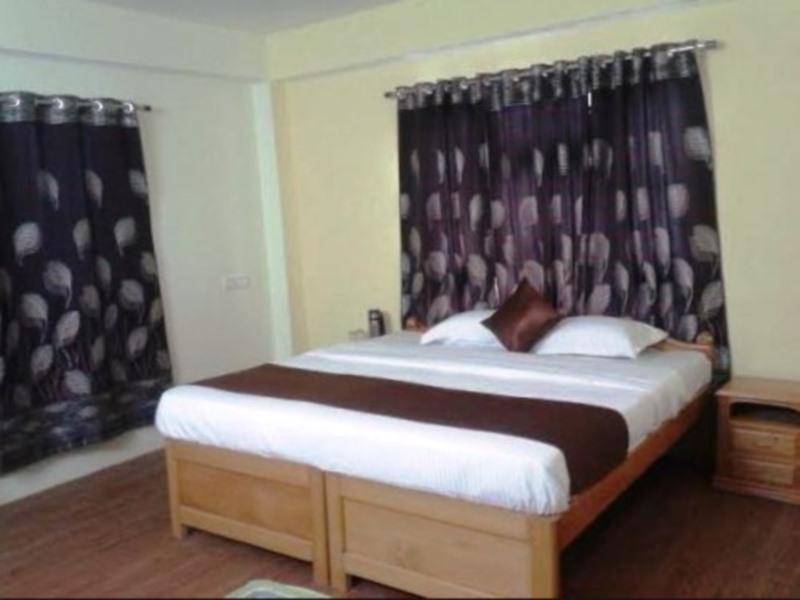 Лачунг: Jain Retreat and Resort Pvt Ltd, LACHUNG CONTINENTAL