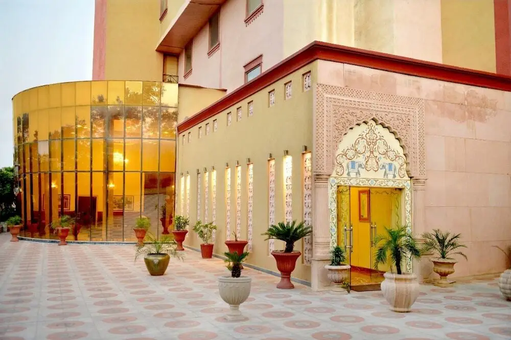 Джайпур: Pink Pearl and Fun City Hotel