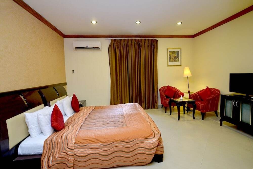Джайпур: Pink Pearl and Fun City Hotel