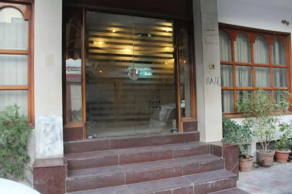 Hotel Singh Continental — фото 1