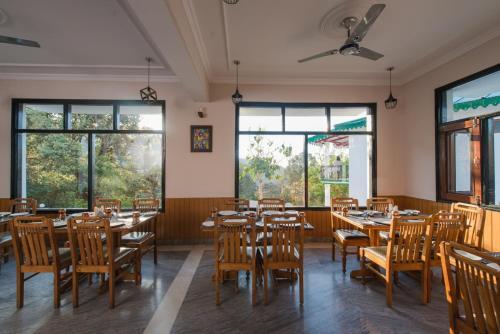 Наинитал: Maya Regency Bhimtal