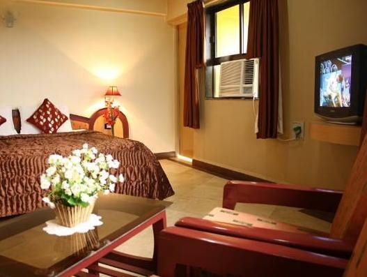 Маргао: Om Shiv Hotel