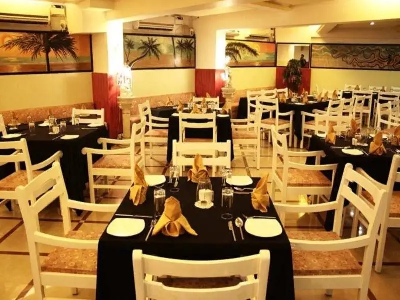 Маргао: Om Shiv Hotel